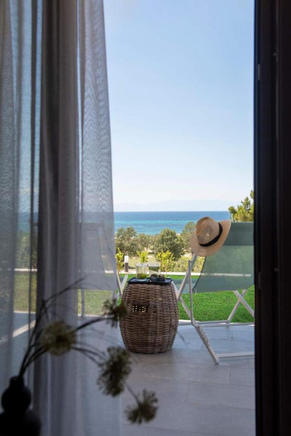 Heraclea Luxury Suites เนอาอิรากลีอา ภายนอก รูปภาพ