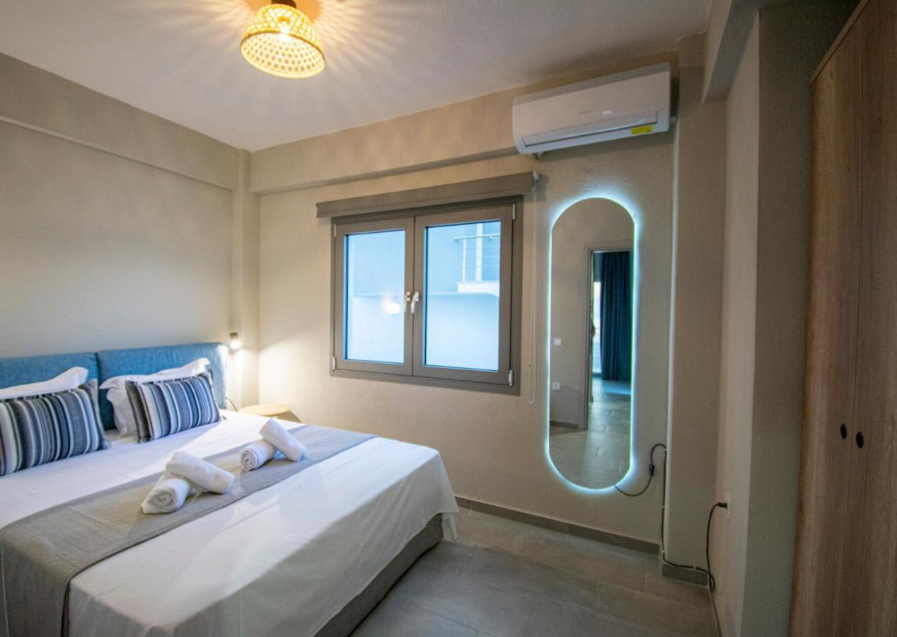 Heraclea Luxury Suites เนอาอิรากลีอา ภายนอก รูปภาพ