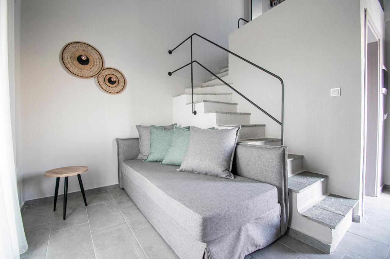 Heraclea Luxury Suites เนอาอิรากลีอา ภายนอก รูปภาพ