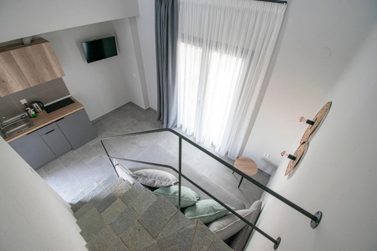 Heraclea Luxury Suites เนอาอิรากลีอา ภายนอก รูปภาพ
